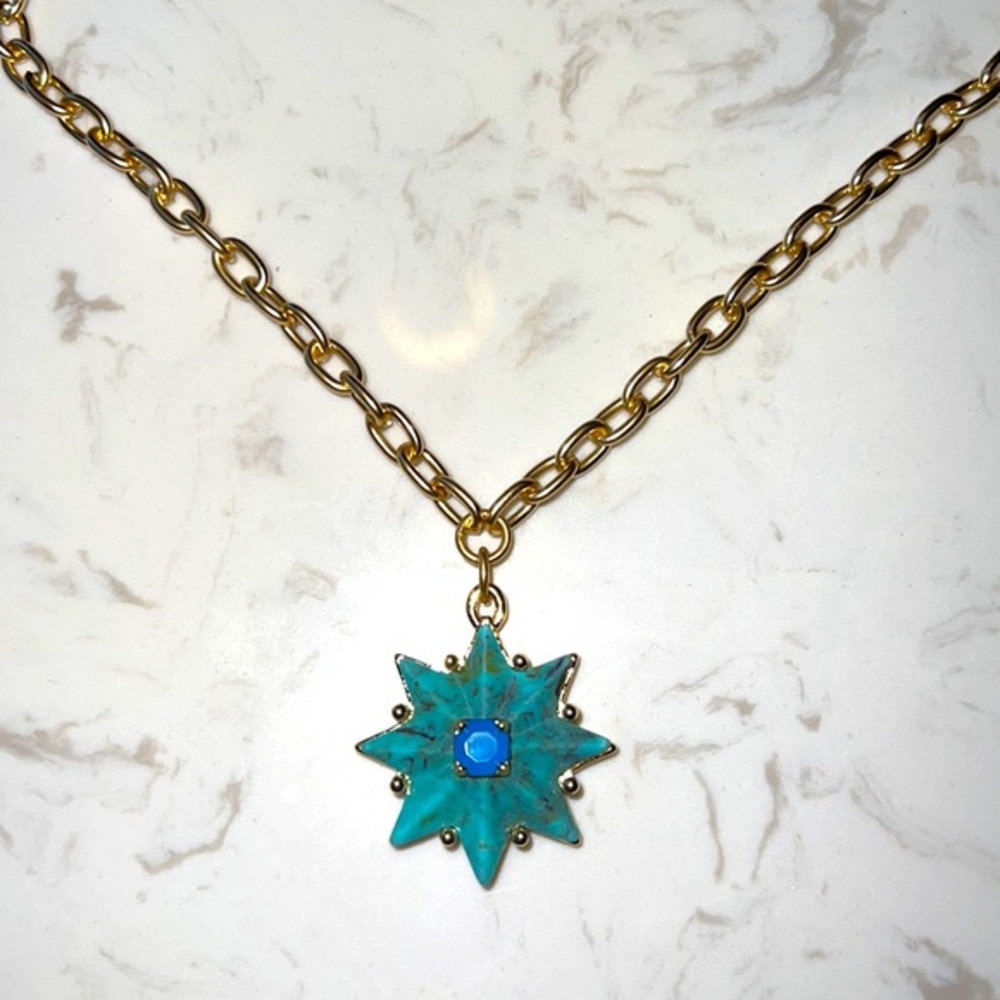 NWT Turquoise Starburst Pendant Necklace